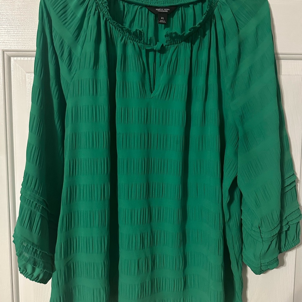 Simply Vera Vera Wang green Blouse